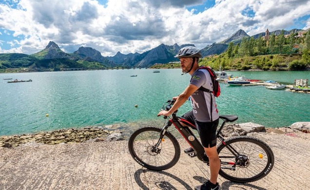 alquiler bicicletas electricas riano